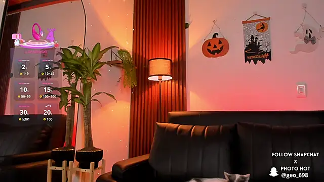 Snapshot of Georgina_caruso chatting on 10/14/25, 04:02 Georgina caruso online show from 10/14/25, 04:02