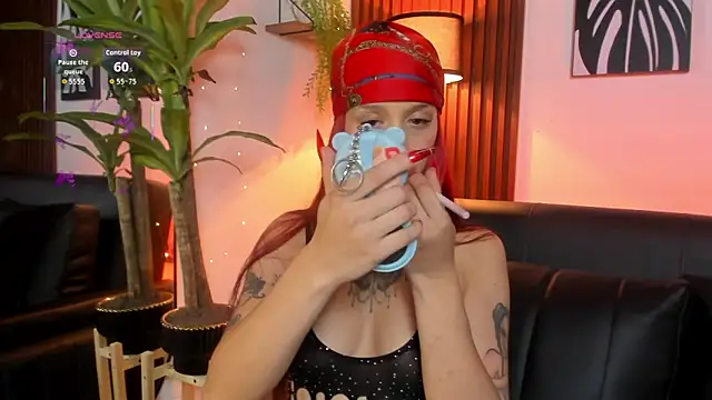 Snapshot of Georgina_caruso chatting on 11/20/25, 05:07 Georgina caruso online show from 11/20/25, 05:07