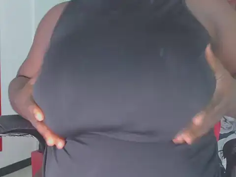 Snapshot of Lola_Honney chatting on 04/11/26, 11:03 Lola Honney online show from 04/11/26, 11:03