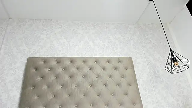 Snapshot of Dayana__Ospina chatting on 10/09/25, 08:51 Dayana  Ospina online show from 10/09/25, 08:51