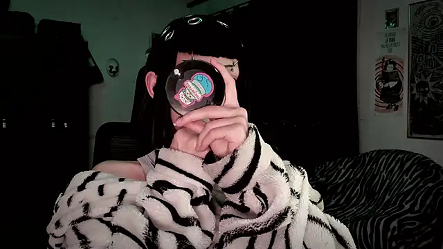 roxy toxic online show from 02/12/26, 12:49