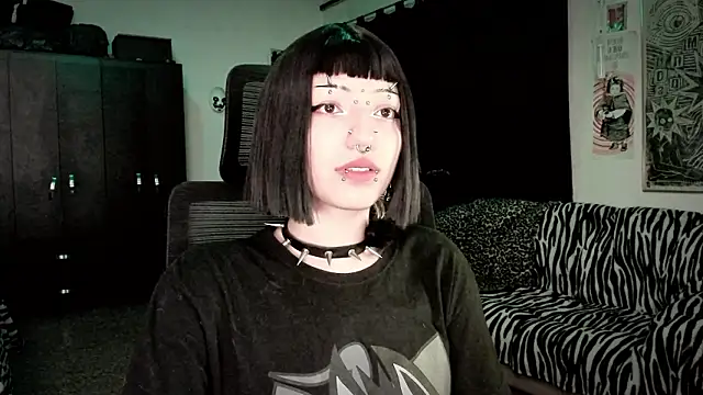 roxy toxic online show from 02/24/26, 12:52