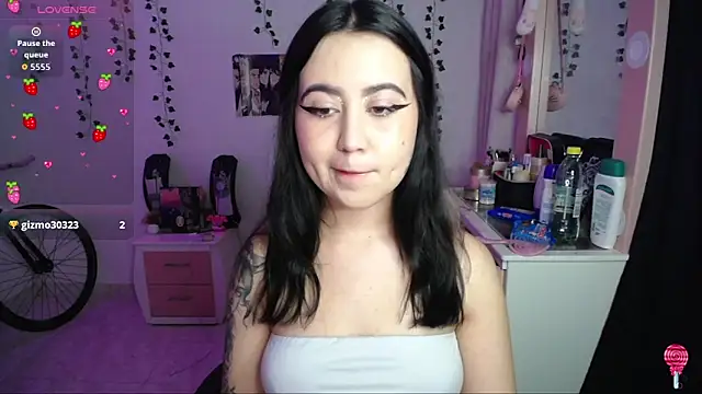 Snapshot of _codeline chatting on 11/16/25, 05:02 codeline online show from 11/16/25, 05:02