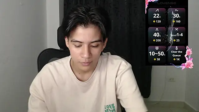 Snapshot of Dha_lia0 chatting on 12/22/25, 02:52 Dha lia0 online show from 12/22/25, 02:52