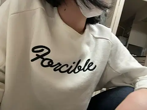 Snapshot of riri_riri_jp chatting on 05/24/26, 12:21 riri riri jp online show from 05/24/26, 12:21