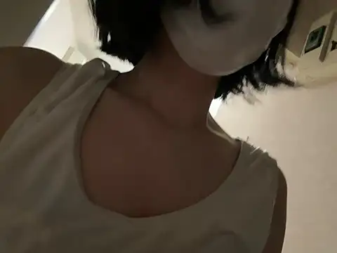 Snapshot of riri_riri_jp chatting on 05/30/26, 11:18 riri riri jp online show from 05/30/26, 11:18