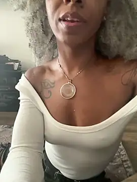 Snapshot of thegodstayce chatting on 10/10/25, 04:50 thegodstayce online show from 10/10/25, 04:50