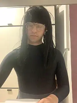 Snapshot of sofia_esclava chatting on 01/22/25, 05:28 sofia esclava online show from 01/22/25, 05:28