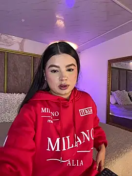 Snapshot of ValeriaOrtega chatting on 03/11/26, 11:49 ValeriaOrtega online show from 03/11/26, 11:49