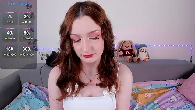 Snapshot of EmmyStar_ chatting on 02/19/25, 10:42 EmmyStar  online show from 02/19/25, 10:42