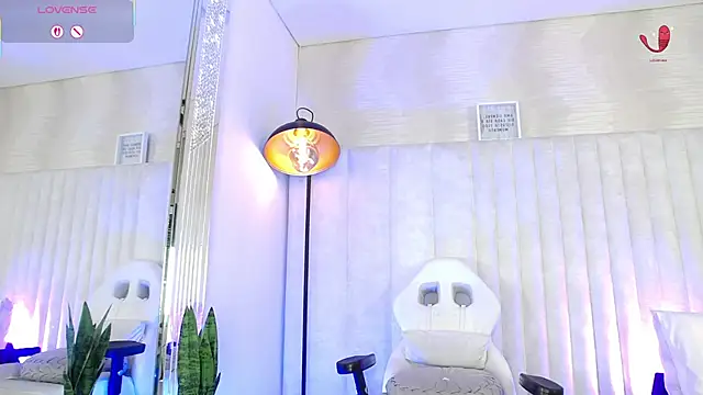 im helina online show from 11/09/25, 12:25