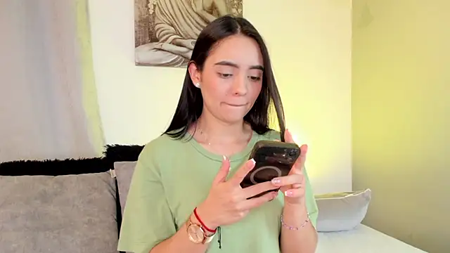 Snapshot of miss_hellen2 chatting on 03/14/25, 01:37 miss hellen2 online show from 03/14/25, 01:37