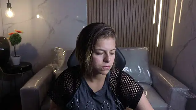 Kitten Cam online show from 05/06/26, 03:35