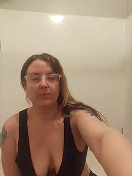 TattedMamaXOXO online show from 02/01/25, 06:40