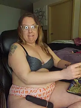 TattedMamaXOXO online show from 02/13/25, 03:35