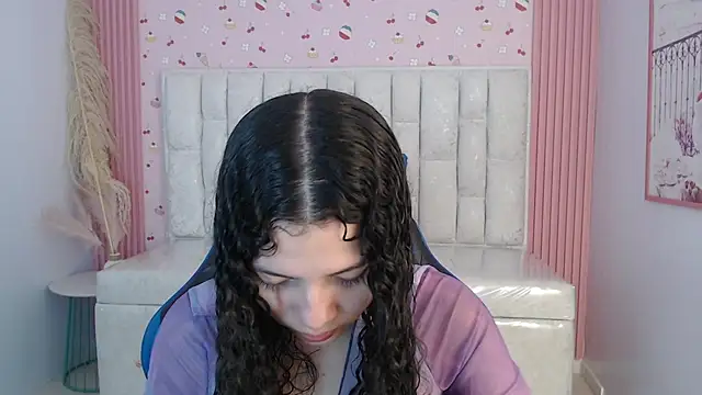 shalon diaz s online show from 12/04/25, 01:09