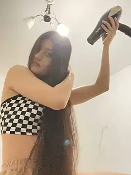 Snapshot of hdhehrv chatting on 01/30/25, 06:00 hdhehrv online show from 01/30/25, 06:00