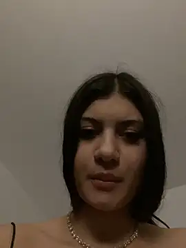 Snapshot of hdhehrv chatting on 02/02/25, 09:45 hdhehrv online show from 02/02/25, 09:45