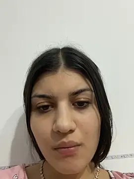 Snapshot of hdhehrv chatting on 02/03/25, 10:00 hdhehrv online show from 02/03/25, 10:00