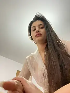 Snapshot of hdhehrv chatting on 02/21/25, 10:26 hdhehrv online show from 02/21/25, 10:26