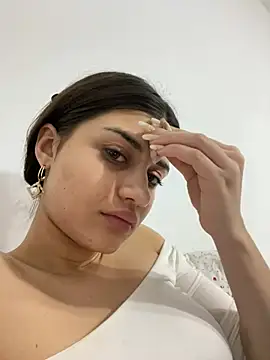 Snapshot of hdhehrv chatting on 02/28/25, 07:15 hdhehrv online show from 02/28/25, 07:15