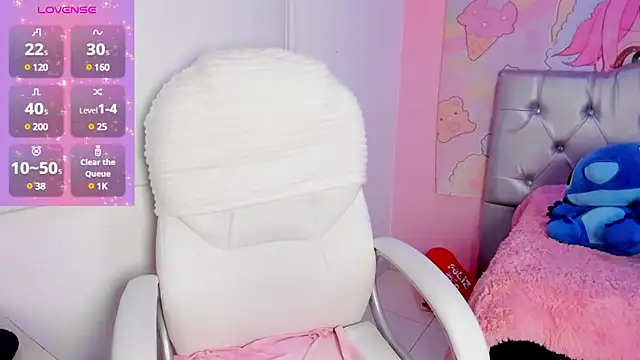 sofia  james online show from 02/18/25, 12:48