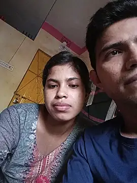 Hot couple 1 online show from 10/27/25, 10:19