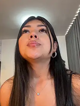 Snapshot of 1lubonnie chatting on 01/22/25, 09:32 1lubonnie online show from 01/22/25, 09:32