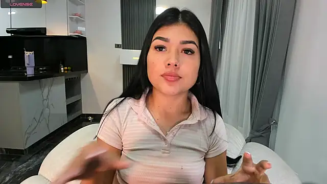 Snapshot of 1lubonnie chatting on 02/26/25, 04:58 1lubonnie online show from 02/26/25, 04:58