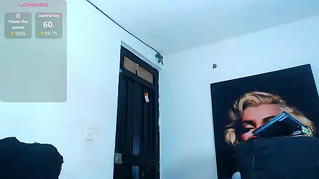 licy blonde hot online show from 11/22/25, 05:17