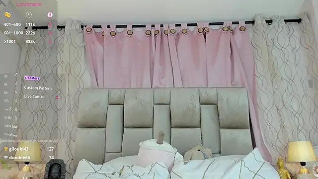 Snapshot of cute_dani01 chatting on 11/14/25, 10:07 cute dani01 online show from 11/14/25, 10:07