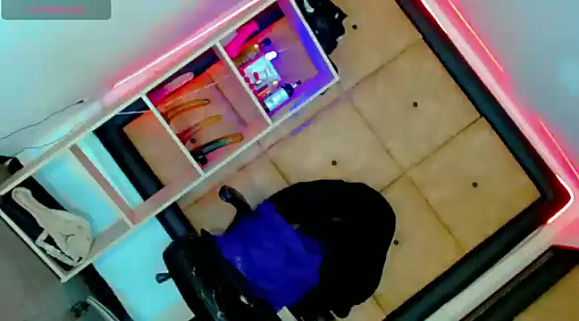 Barbie Latina online show from 03/18/25, 06:03