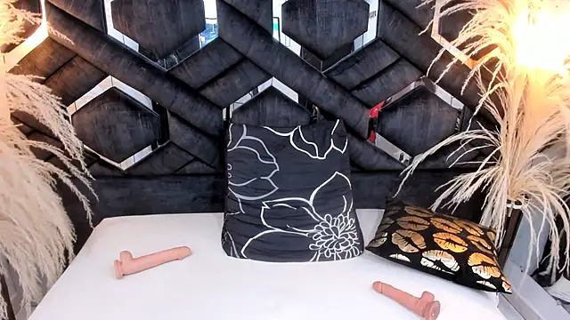 Ashley 7777 online show from 03/01/25, 06:00