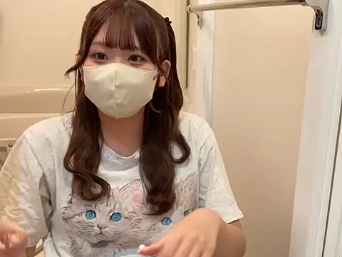 Snapshot of shina_mo_n_ch chatting on 05/24/26, 12:54 shina mo n ch online show from 05/24/26, 12:54