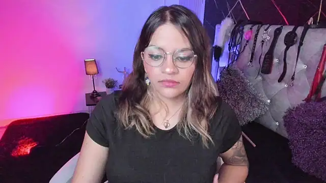 Snapshot of victoria__floyd chatting on 05/01/26, 09:41 victoria floyd online show from 05/01/26, 09:41