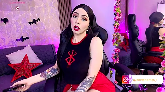 Aurora thomas  1 online show from 11/15/25, 03:48