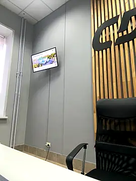 Snapshot of Ohhh_pleasure chatting on 10/16/25, 09:43 Ohhh pleasure online show from 10/16/25, 09:43