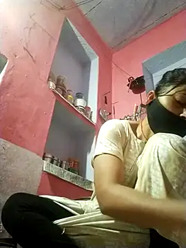 Snapshot of Bhavya_Bhan chatting on 11/21/25, 01:48 Bhavya Bhan online show from 11/21/25, 01:48