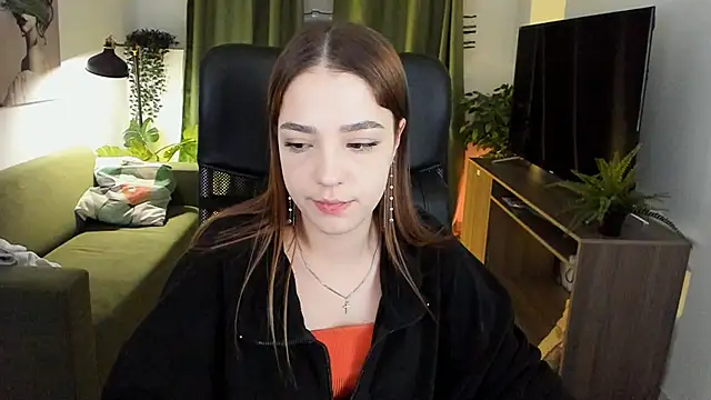 PamBeesly online show from 03/05/25, 05:18