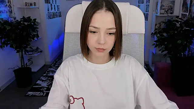 PamBeesly online show from 10/27/25, 08:29