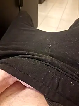 guilove5 online show from 01/18/25, 07:15