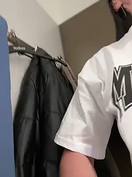 Snapshot of _Vaali_ chatting on 01/22/25, 08:29 Vaali online show from 01/22/25, 08:29