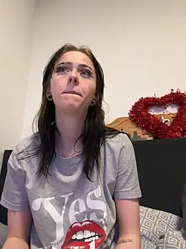 Snapshot of Ciara2004 chatting on 04/16/26, 08:09 Ciara2004 online show from 04/16/26, 08:09