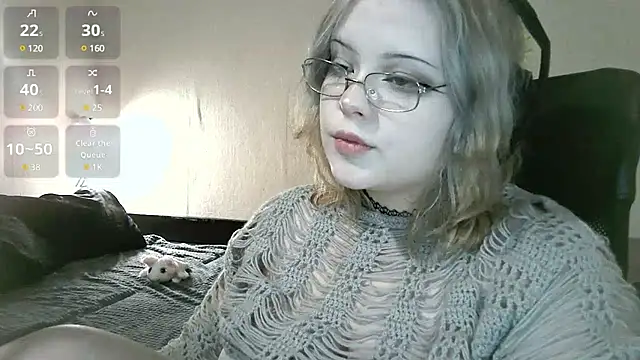 Snapshot of Electro_doll chatting on 02/27/25, 10:59 Electro doll online show from 02/27/25, 10:59