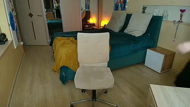 Snapshot of ReginaSparkle chatting on 10/14/25, 07:36 ReginaSparkle online show from 10/14/25, 07:36