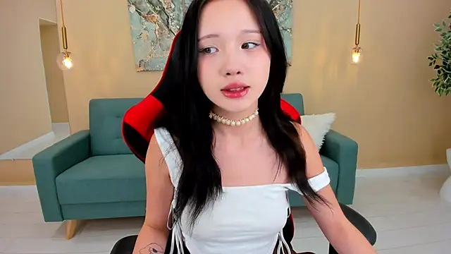 Snapshot of AnneCurtis chatting on 03/07/25, 12:34 AnneCurtis online show from 03/07/25, 12:34