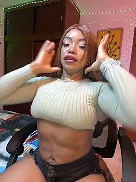 Snapshot of SaraYedid17 chatting on 11/04/25, 03:38 SaraYedid17 online show from 11/04/25, 03:38