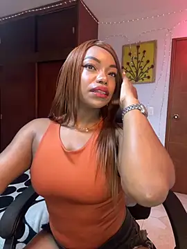 Snapshot of SaraYedid17 chatting on 12/02/25, 07:25 SaraYedid17 online show from 12/02/25, 07:25