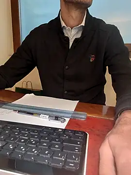 Snapshot of AvvocatoPorco chatting on 10/22/25, 10:15 AvvocatoPorco online show from 10/22/25, 10:15