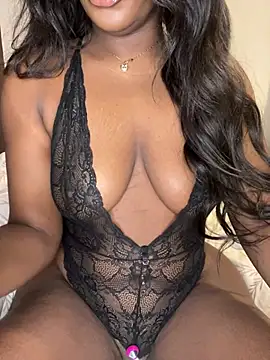 Snapshot of 3xoticNiyah chatting on 04/06/26, 08:21 3xoticNiyah online show from 04/06/26, 08:21